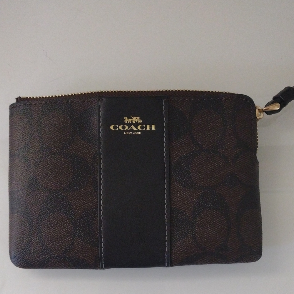 Coach Wristlet New